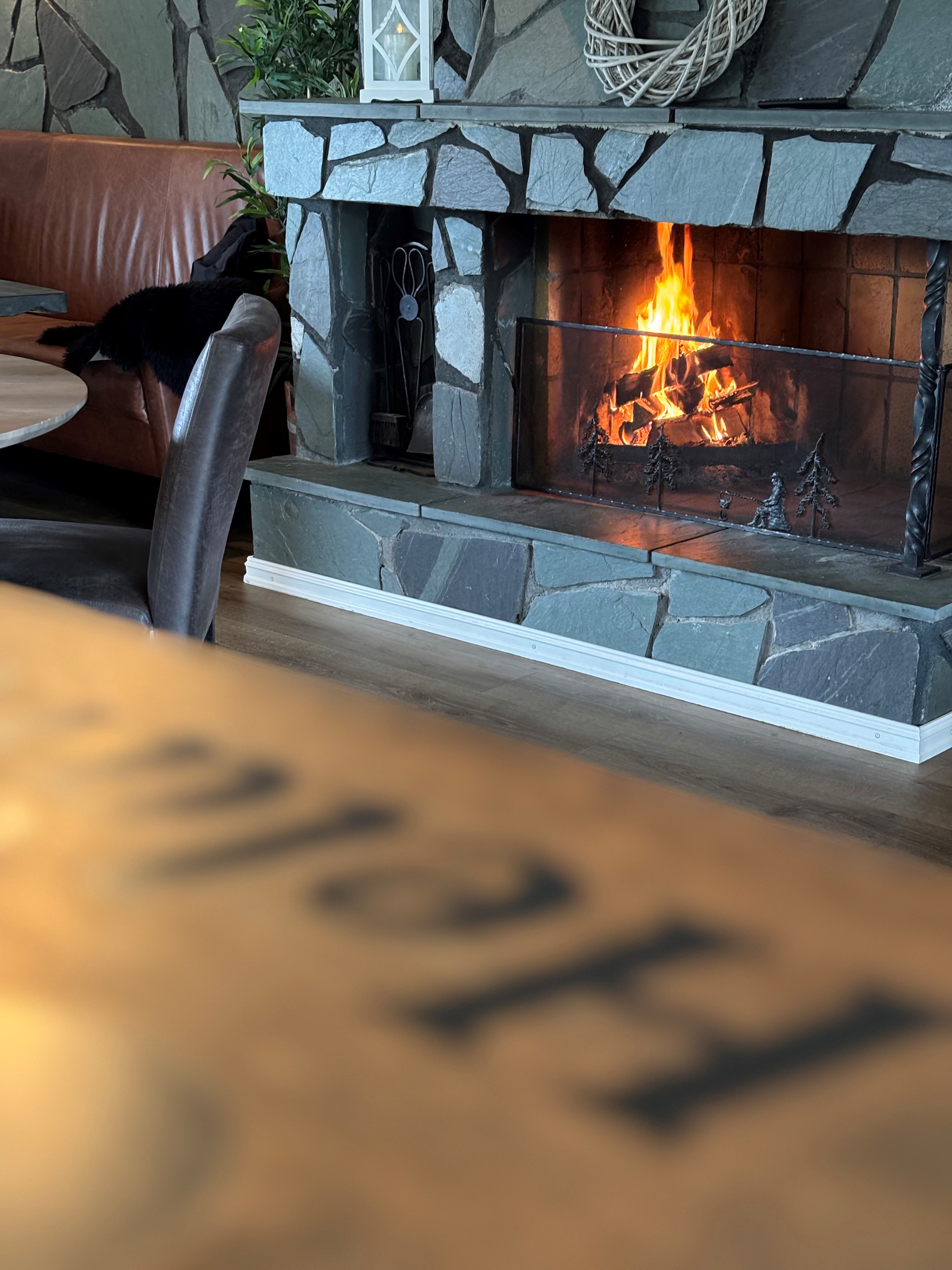 Stølskroa på bjorkestolen med overnatting i Valdres nær Golsfjellet