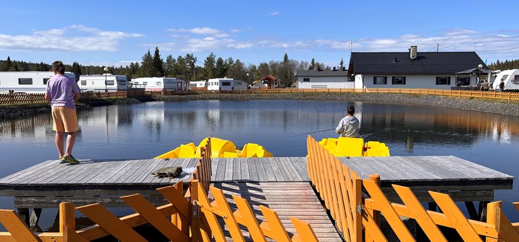Ørretfiske ved Tisleia i Valdres