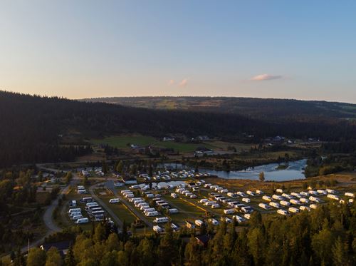 Overnatting Valdres nær Golsfjellet. Familievennlige Bjørkestølen Helårscamping.