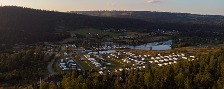 Overnatting Valdres nær Golsfjellet. Familievennlige Bjørkestølen Helårscamping.