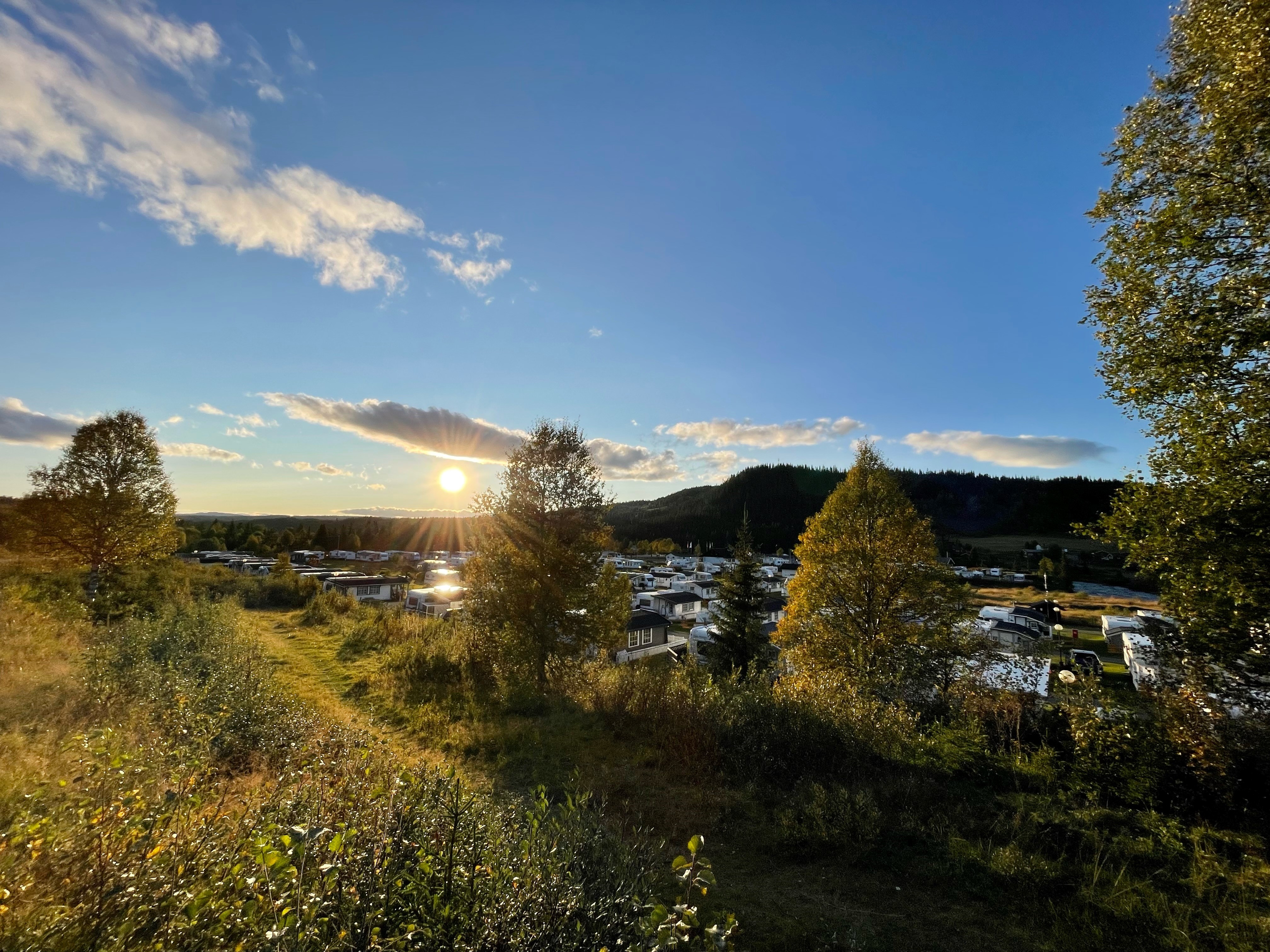 Bjrkestlen is a 4-star year-round family campsite in Valdres, by  Golsfjellet. - Bjrkestlen Helrscamping